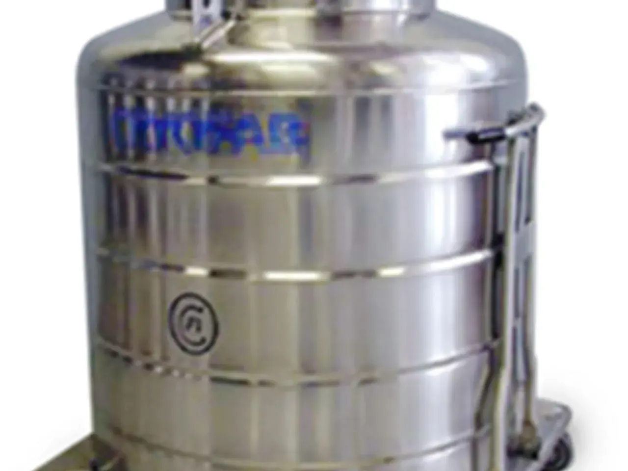 Cryogenic Dewar vessel for liquid helium